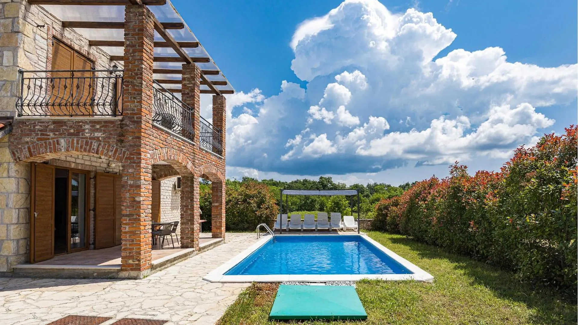 Gorgeous Home In Cabrunici With Wifi